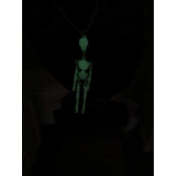 Skeleton Necklace Moveable Limb Steampunk Punk Skull Glow In The Dark Necklace - Picture 5 of 13